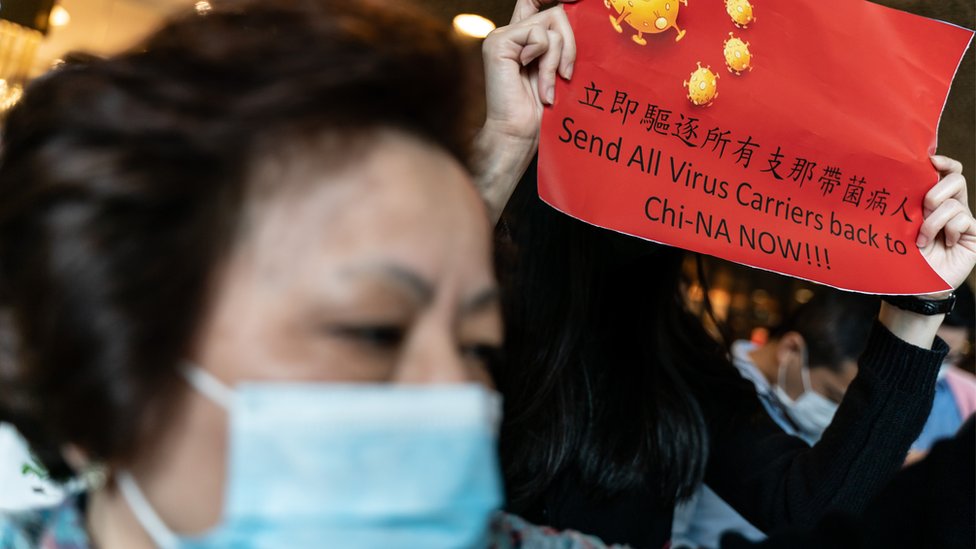 متظاهرون في هونغ كونغ يطالبون بإعادة المرضى إلى الصين