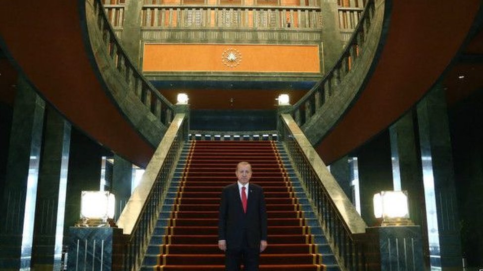اردوغان في قصره
