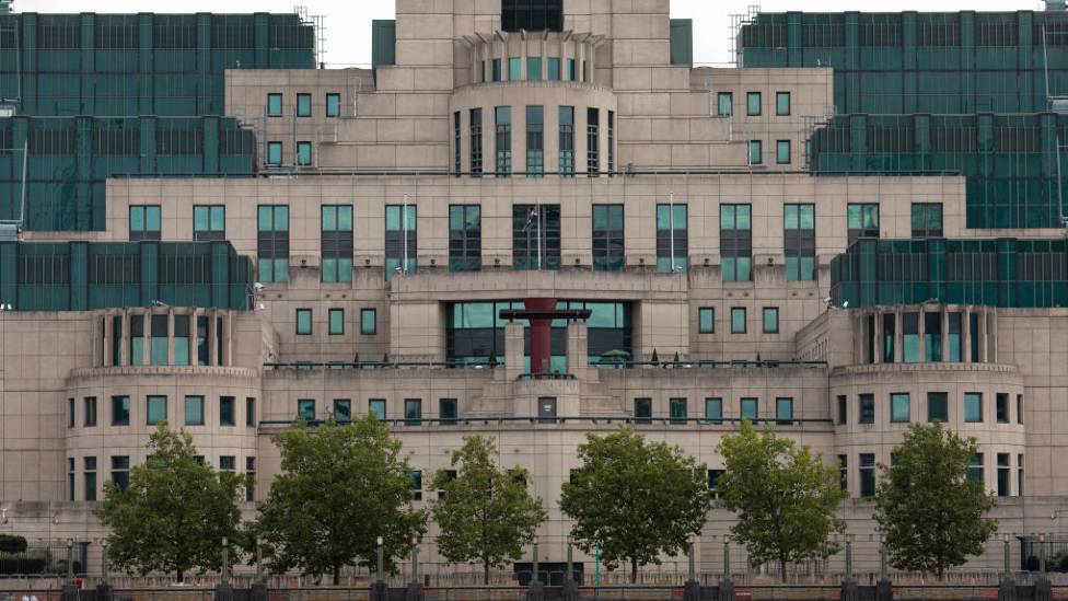 مقر MI6 في لندن