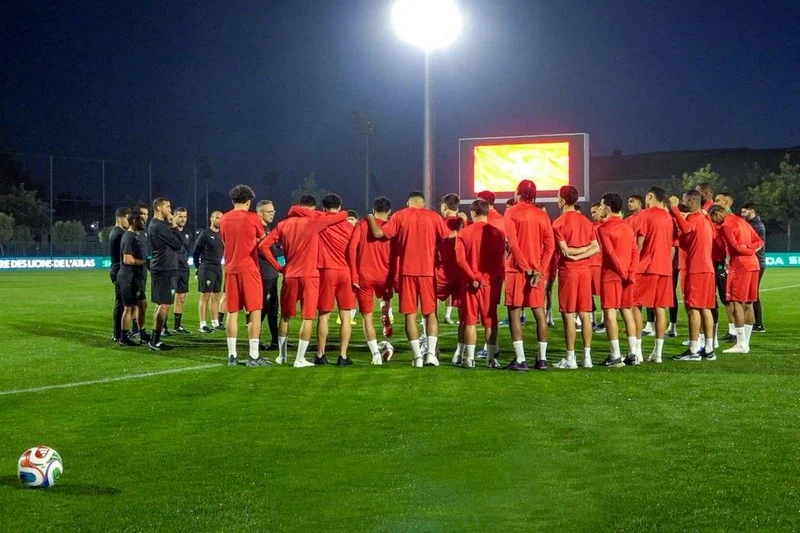 صراع إنجليزي على ضم نجم المنتخب المغربي
